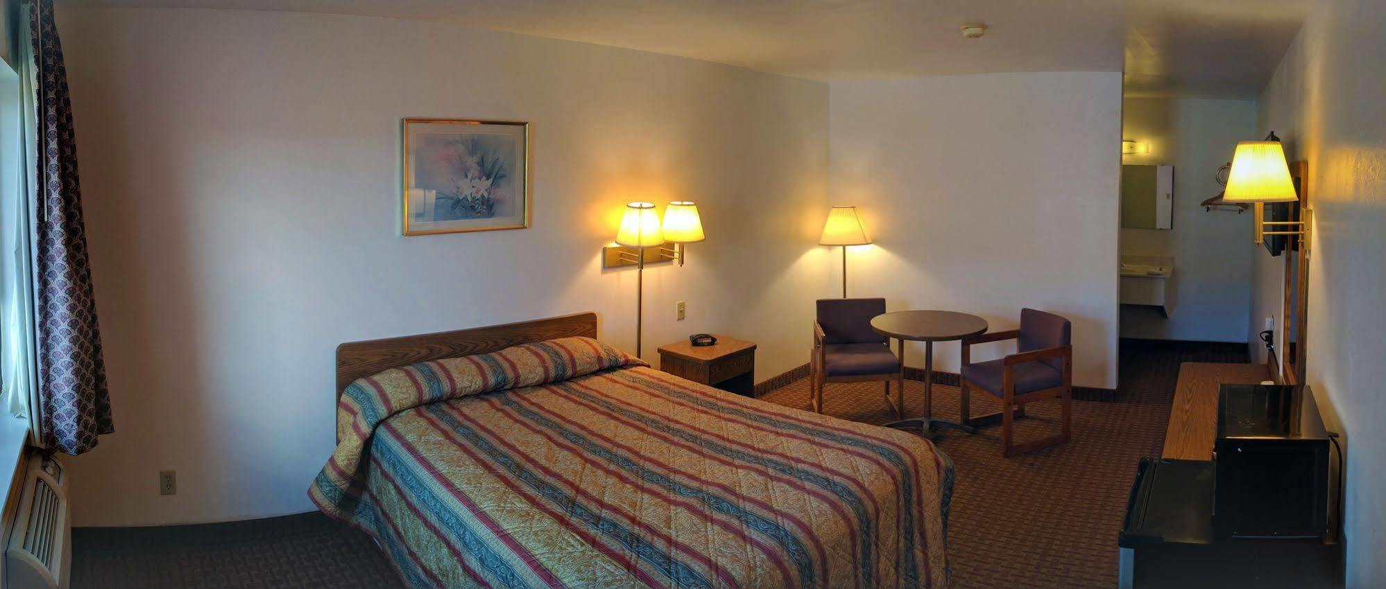 Value Harrisburg-york Motel